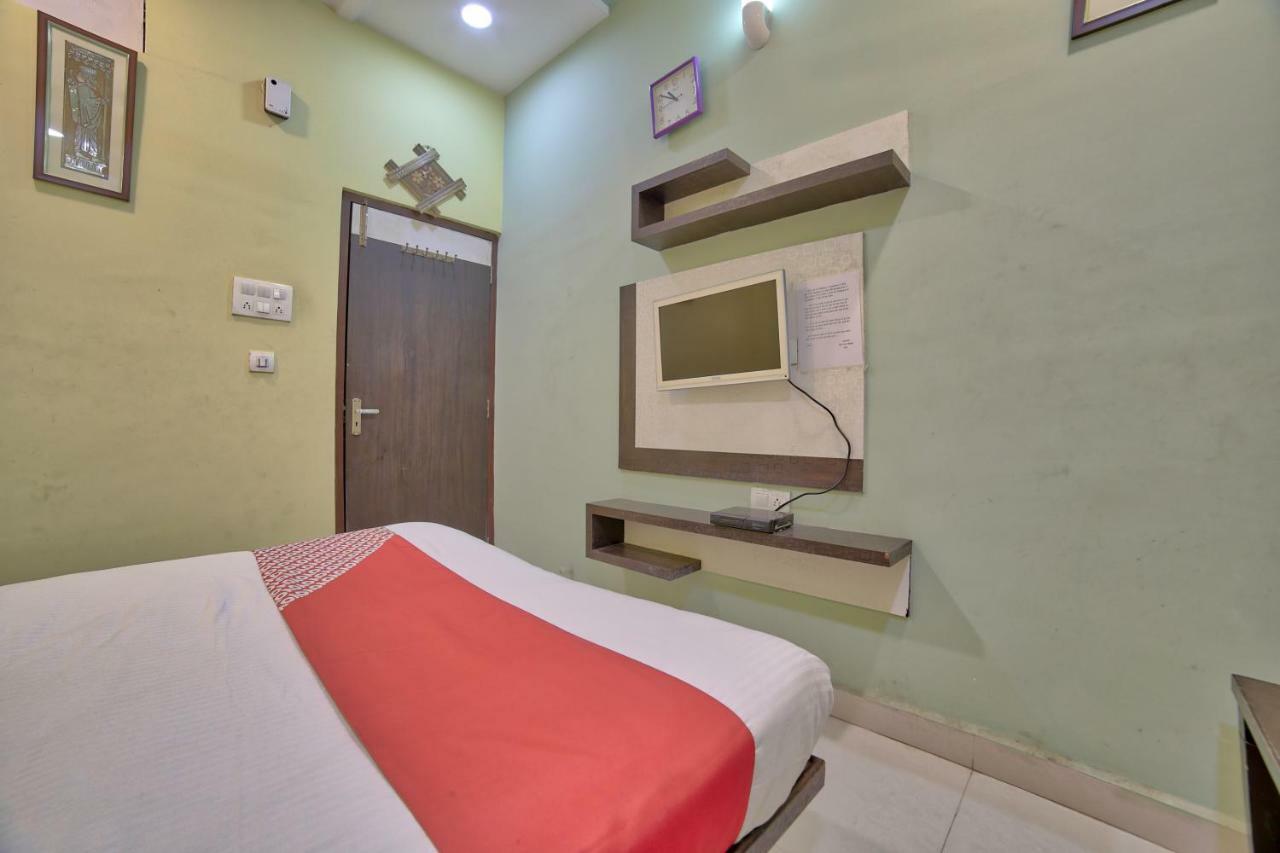 Oyo 35538 호텔 리샤 Chandrapur 외부 사진